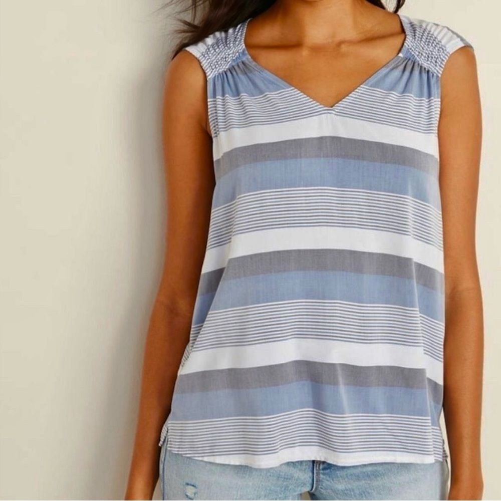 Old Navy blue gray and white stripe ruched sleeve top size small